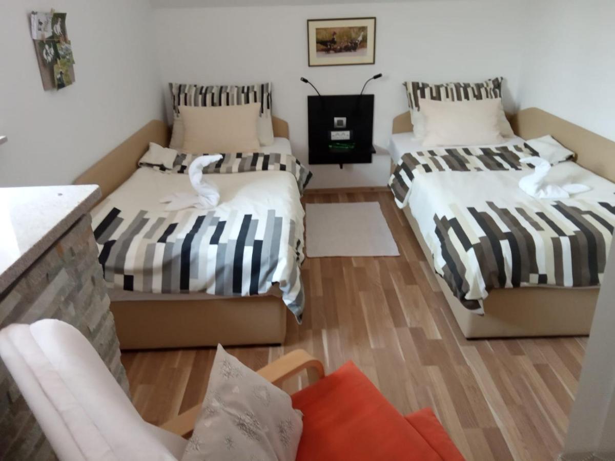 D.I.M. Holiday House Seliste Dreznicko Dış mekan fotoğraf